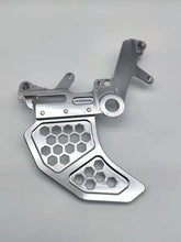 Load image into Gallery viewer, Ultra Bee Rear Dual Caliper Bracket