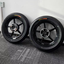 Load image into Gallery viewer, 2 12" black supermotos
